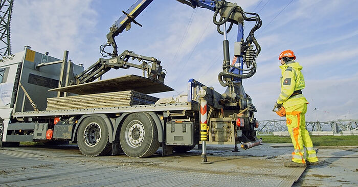Stellenangebot LKW-Fahrer / Monteur Mobile Bodenschutz-Systeme (m/w/d) in der Region Ulm